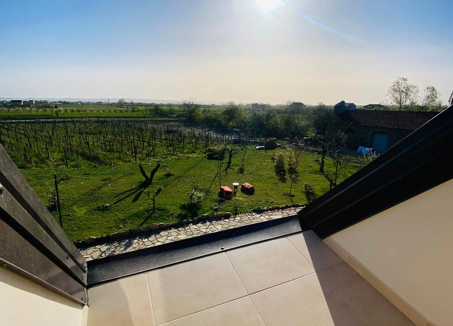 Lahuta E Vjeter Agroturizem Hotel Lac