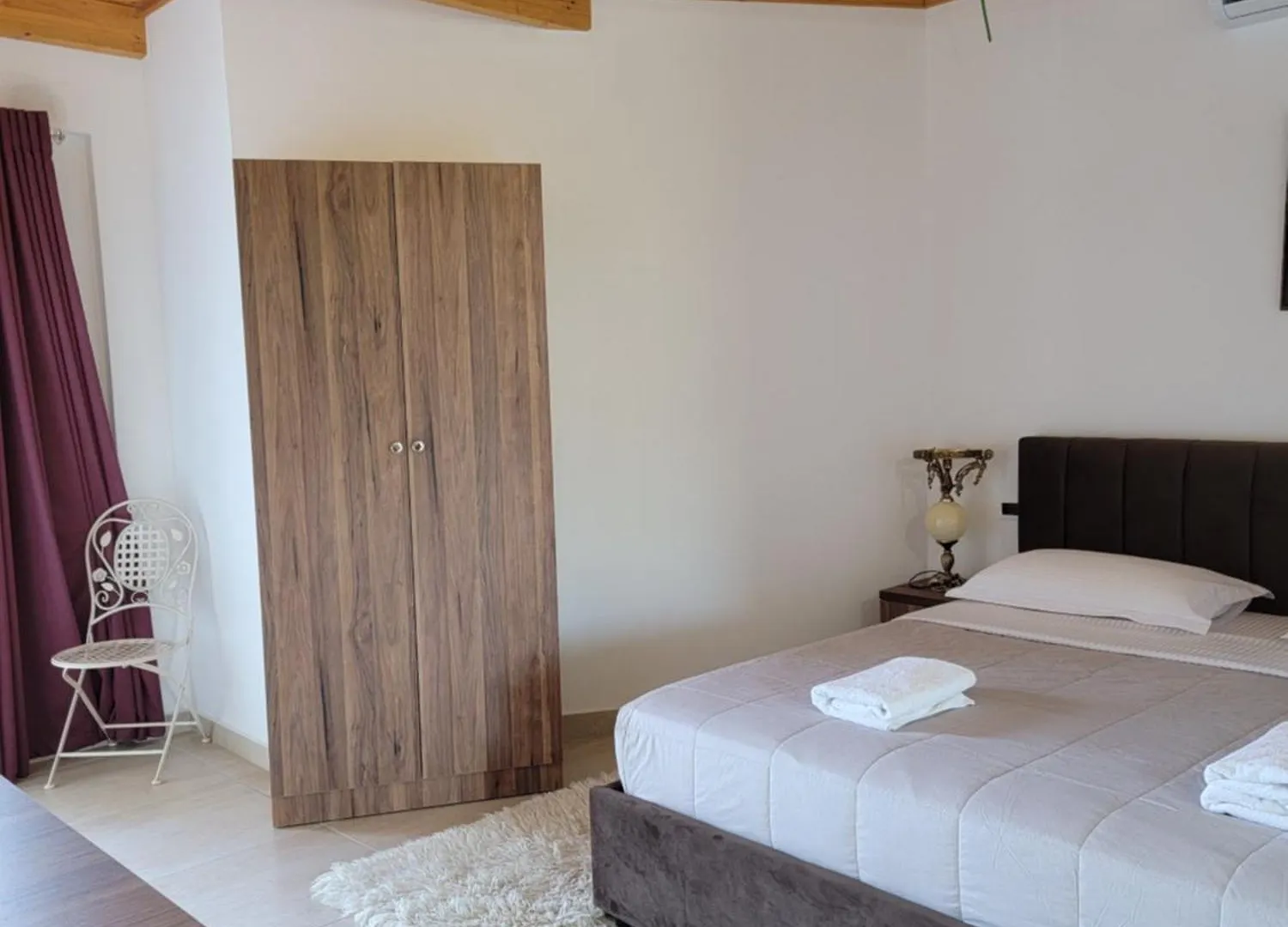 Hotel Lahuta E Vjeter Agroturizem Lac