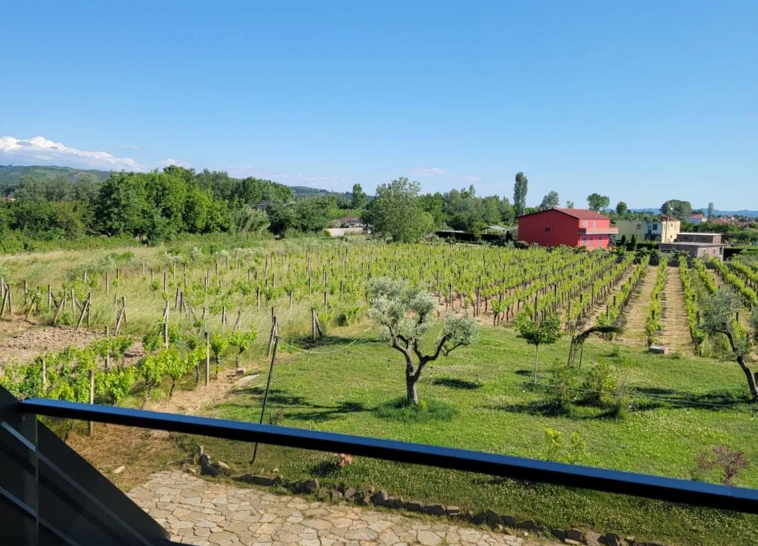 Hotel Lahuta E Vjeter Agroturizem Lac 3*,