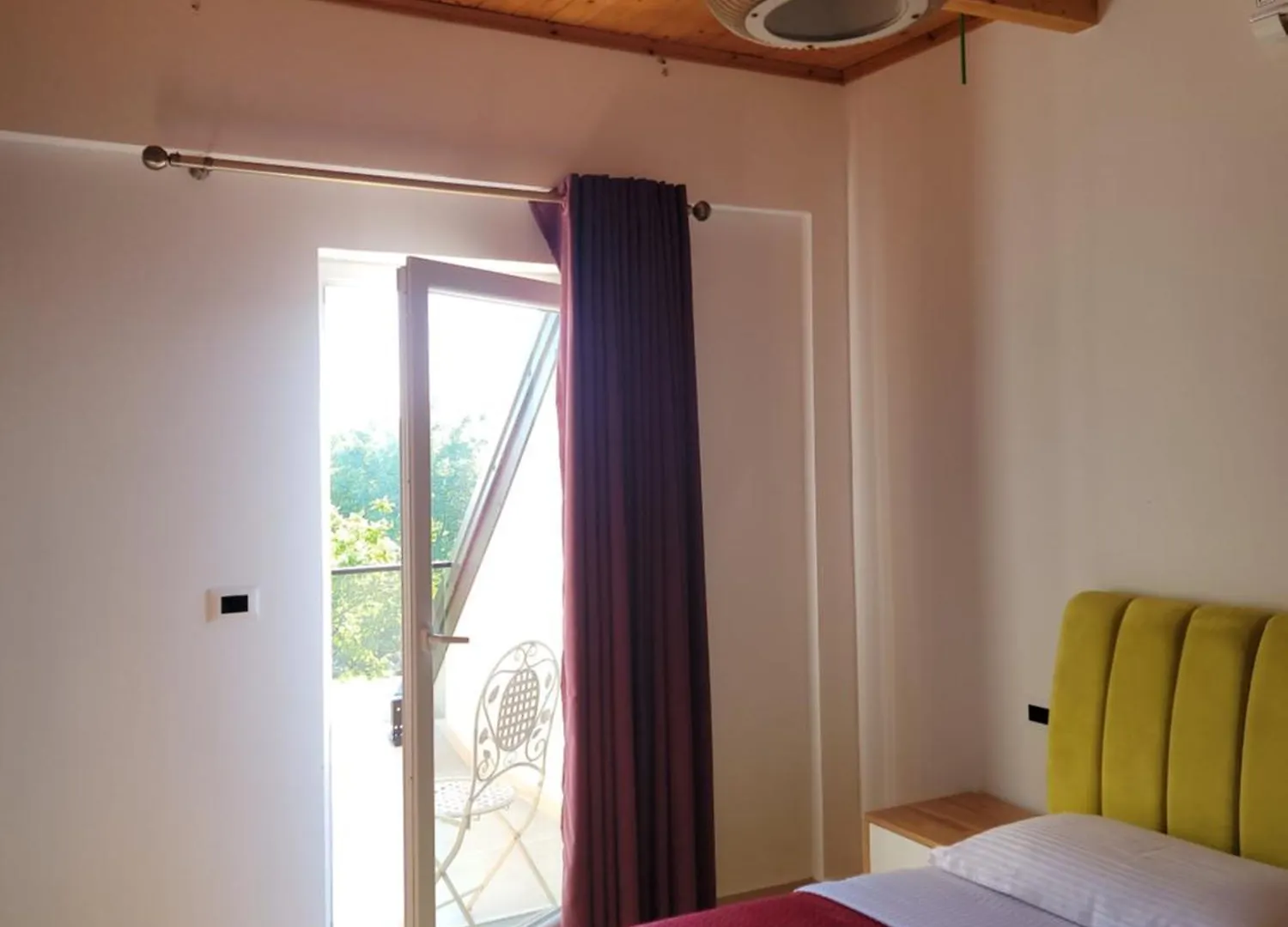 Hotel Lahuta E Vjeter Agroturizem Lac