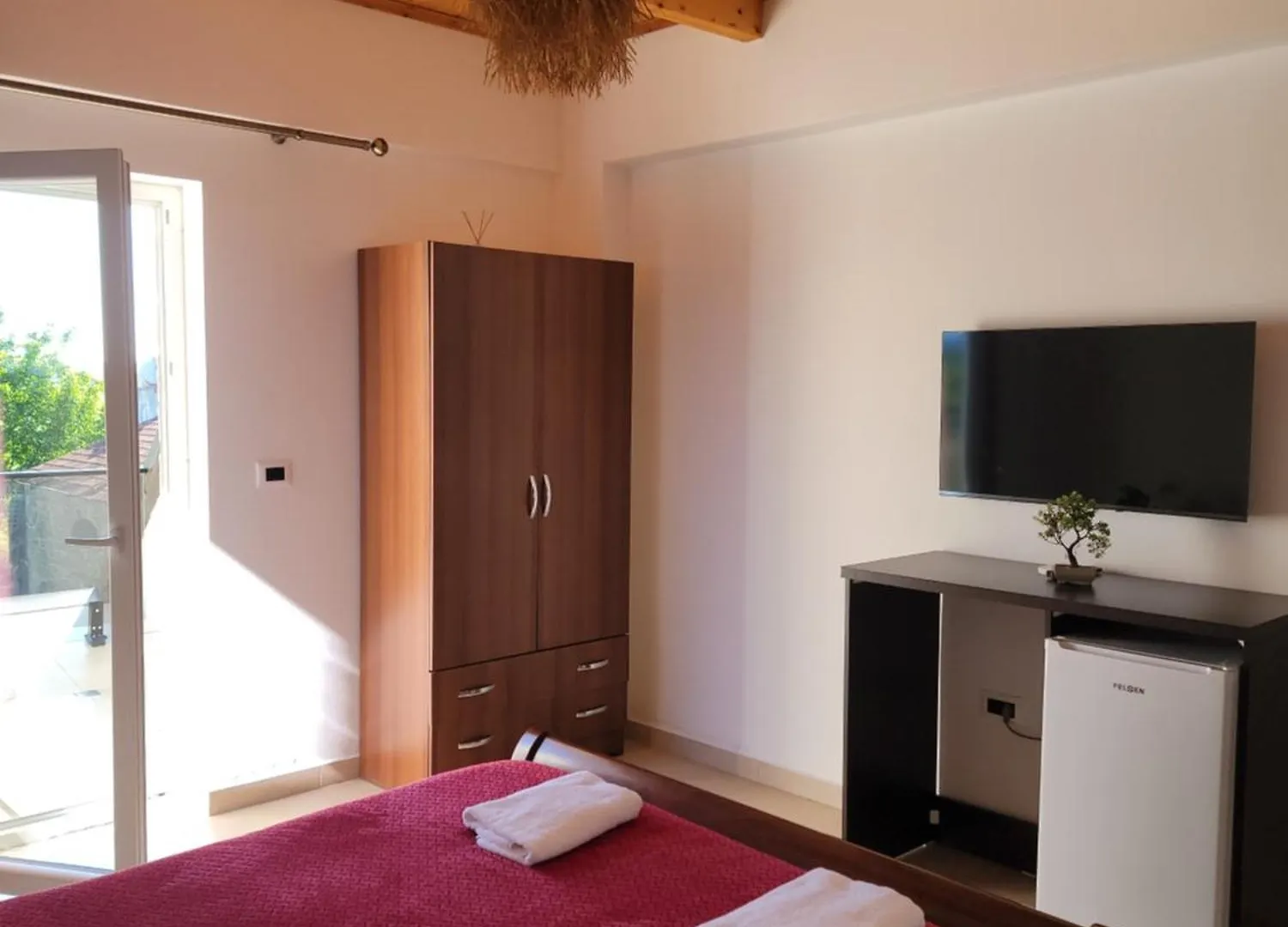 Hotel Lahuta E Vjeter Agroturizem Lac 3*,  Albánie